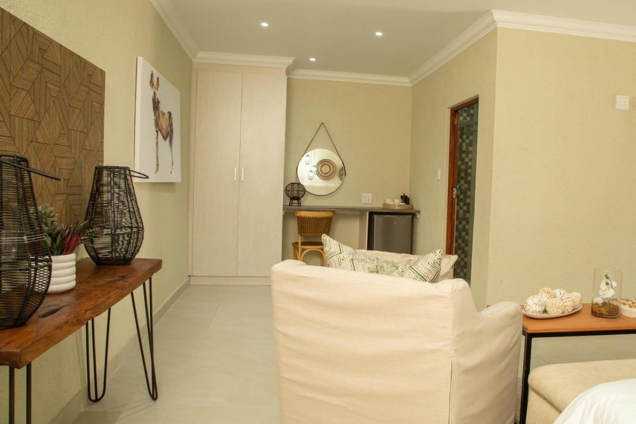 Pumbaa Wildlife Park & Accommodation Mbombela Exterior photo