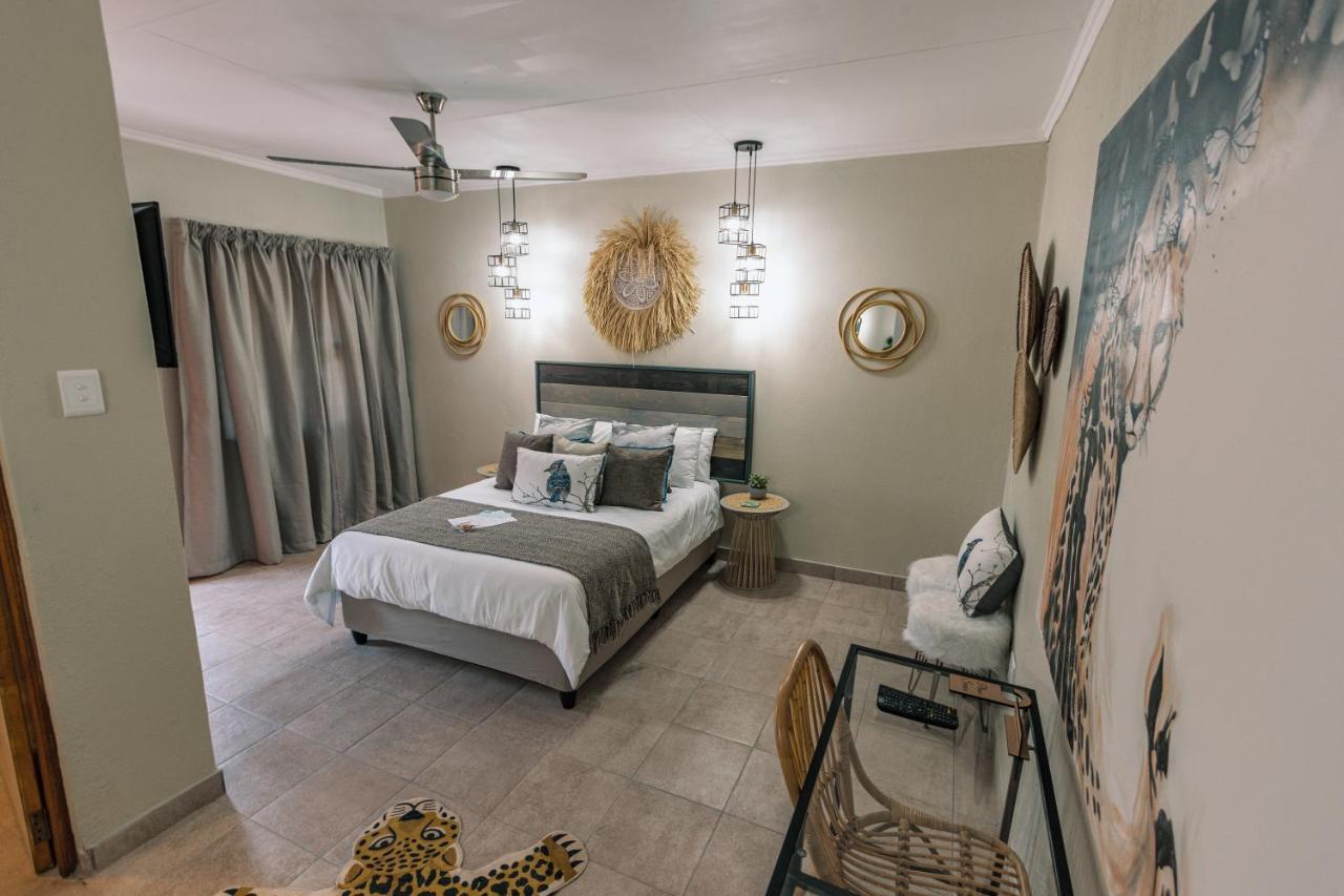 Pumbaa Wildlife Park & Accommodation Mbombela Exterior photo