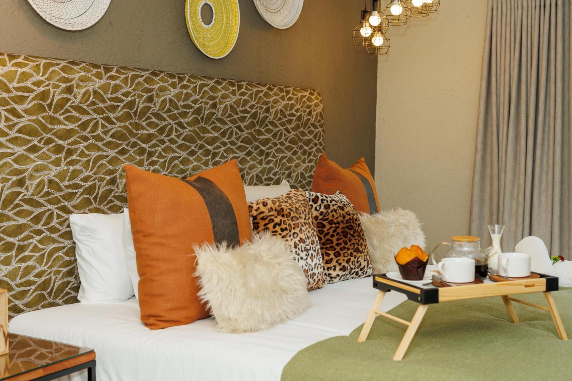 Pumbaa Wildlife Park & Accommodation Mbombela Exterior photo