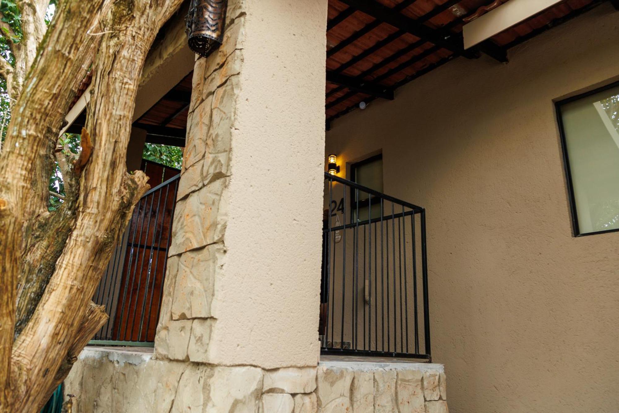 Pumbaa Wildlife Park & Accommodation Mbombela Exterior photo